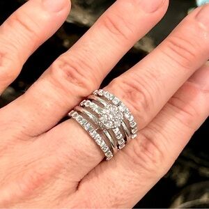 NWT Multi Band Cluster Ring